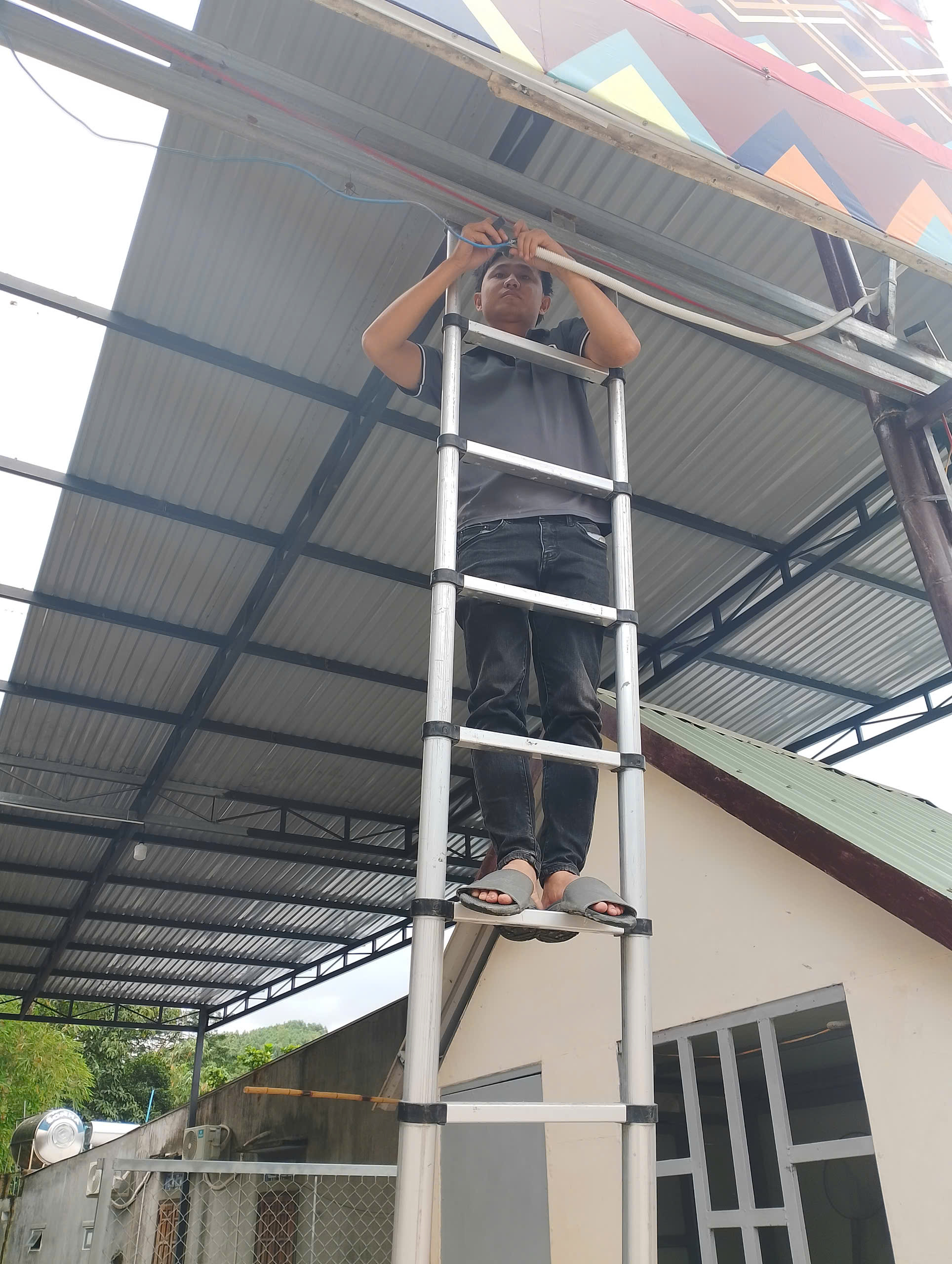 DỰ ÁN LẮP ĐẶT CAMERA & ĐI LẠI HỆ THỐNG ĐƯỜNG DÂY CŨ TẠI "HÒN GIAO" – NHA TRANG